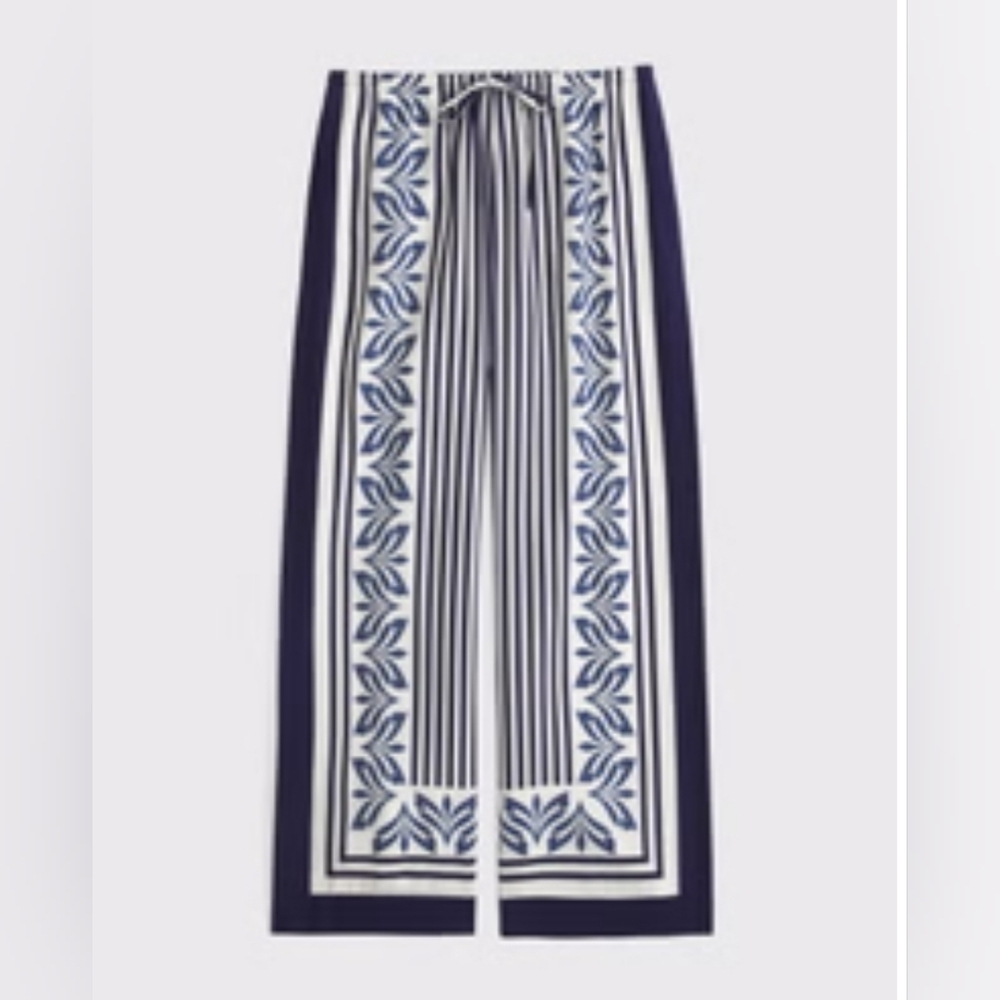 Women'sTextured Pull-On Pant In Blue Pattern